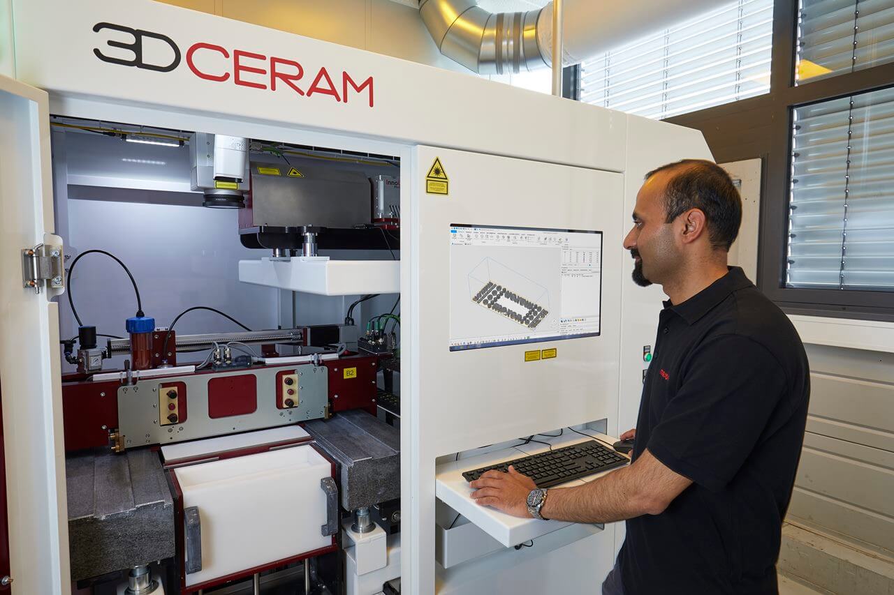 Keramik-3D-Druck: 3D-Drucker des französischen Herstellers 3DCeram Keramik-3D-Druck: 3D-Drucker des französischen Herstellers 3DCeram