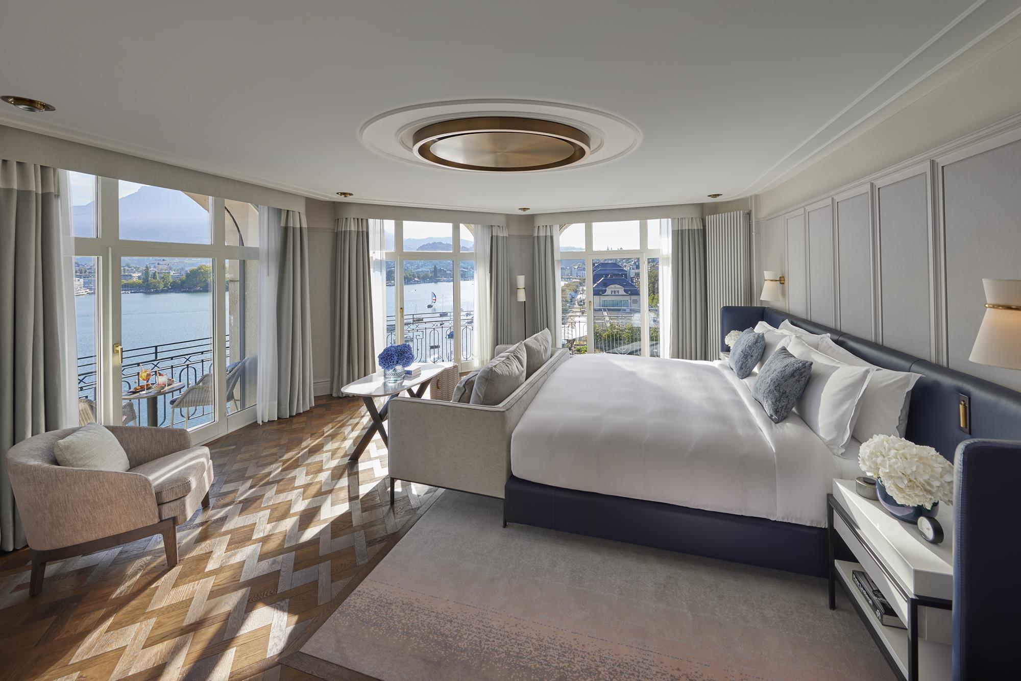 Jedes der Zimmer verfügt über mindestens ein Bedienpanel, über das die Gäste unter anderem Klima und Beleuchtung regulieren können. Bild: Mandarin Oriental Hotel Group