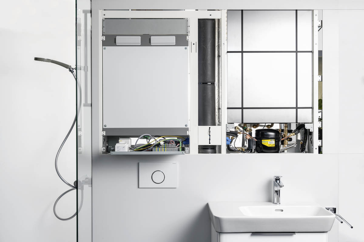 Eine Komfortlüftung, eine hocheffiziente Wärmepumpe, ein vakuumisolierter Boiler und eine Simatic-Steuerung Eine Komfortlüftung, eine hocheffiziente Wärmepumpe, ein vakuumisolierter Boiler und eine Simatic-Steuerung