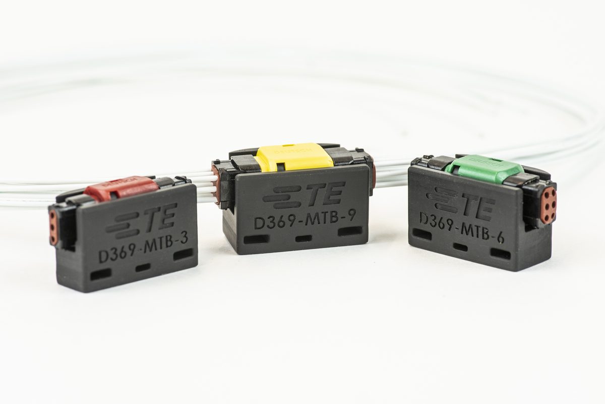 Steckverbinderhalter gedruckt mit Origin P3-Technologie von Stratasys: Steckverbinderhalter gedruckt mit Origin P3-Technologie von Stratasys: