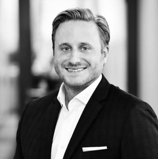Gespräch über Elektromobilität mit Julian Fieres Gespräch über Elektromobilität mit Julian Fieres